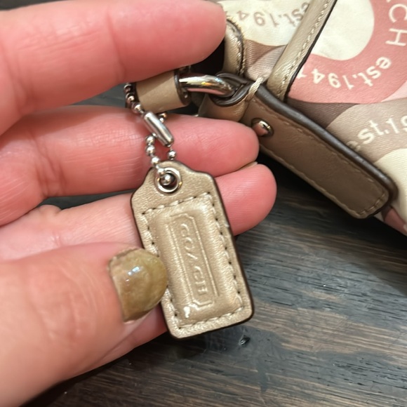 Coach Snaphead Soho Signature crossbody scarf print - Picture 7 of 14